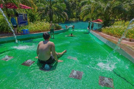 Dịch vụ tham quan Hoà Phú Thành