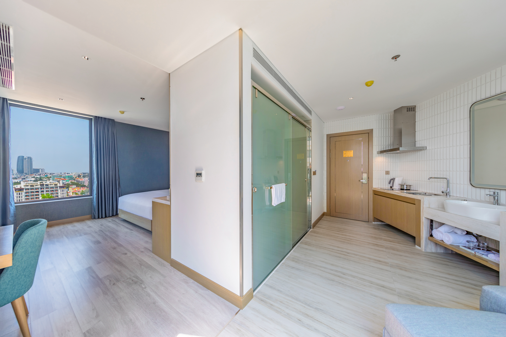 Studio Partial Sea View