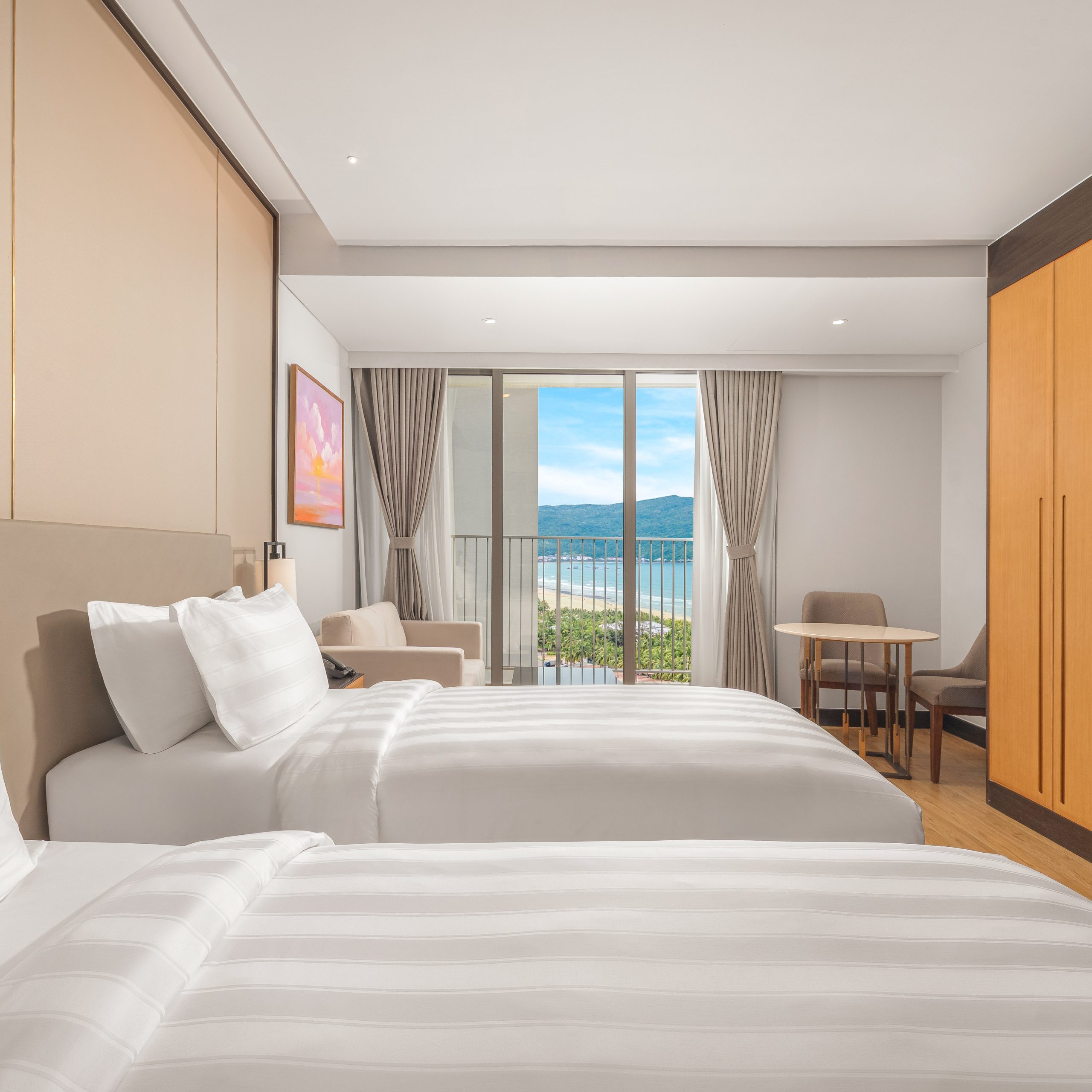 Deluxe Studio, Sea view King or Twin