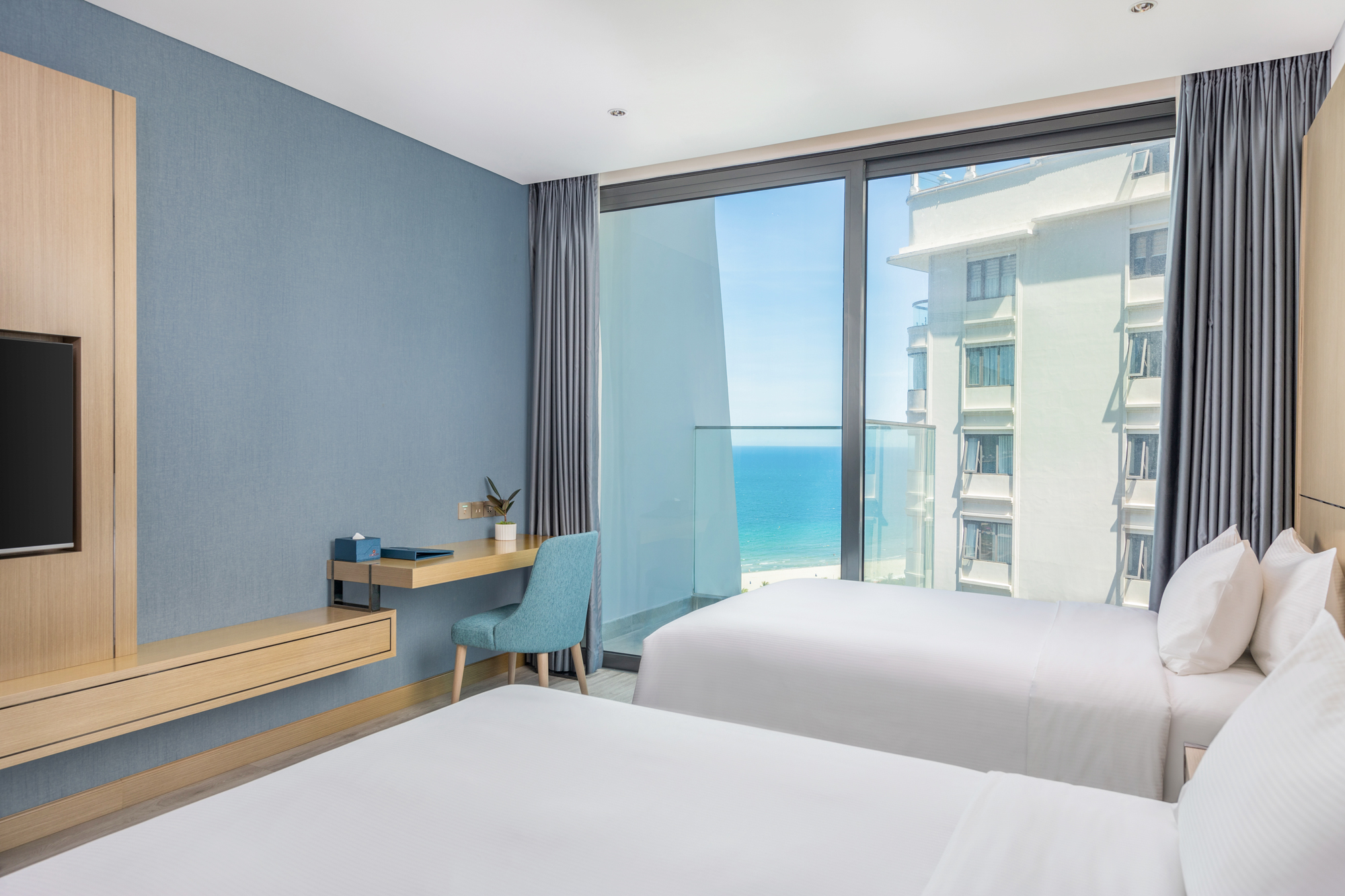 Triple Room Partial Sea View