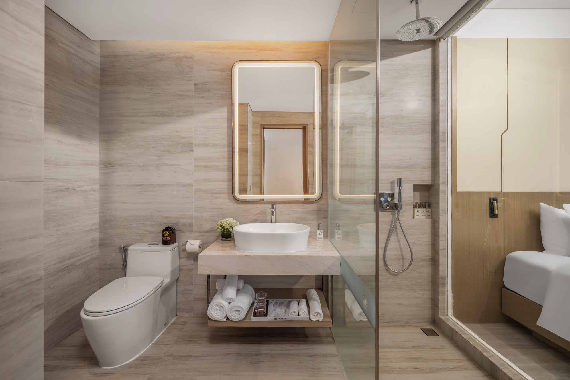 Family Ocean Front View 02 bedrooms