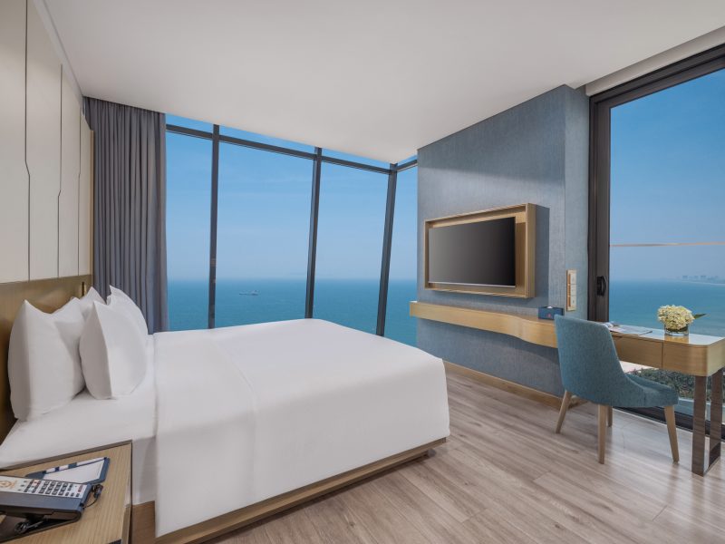 Family Ocean Front View 02 bedrooms