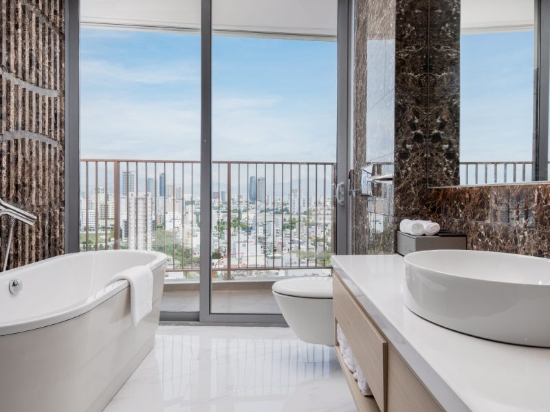 1 Bed-room Deluxe Family Suite, Partial Sea view