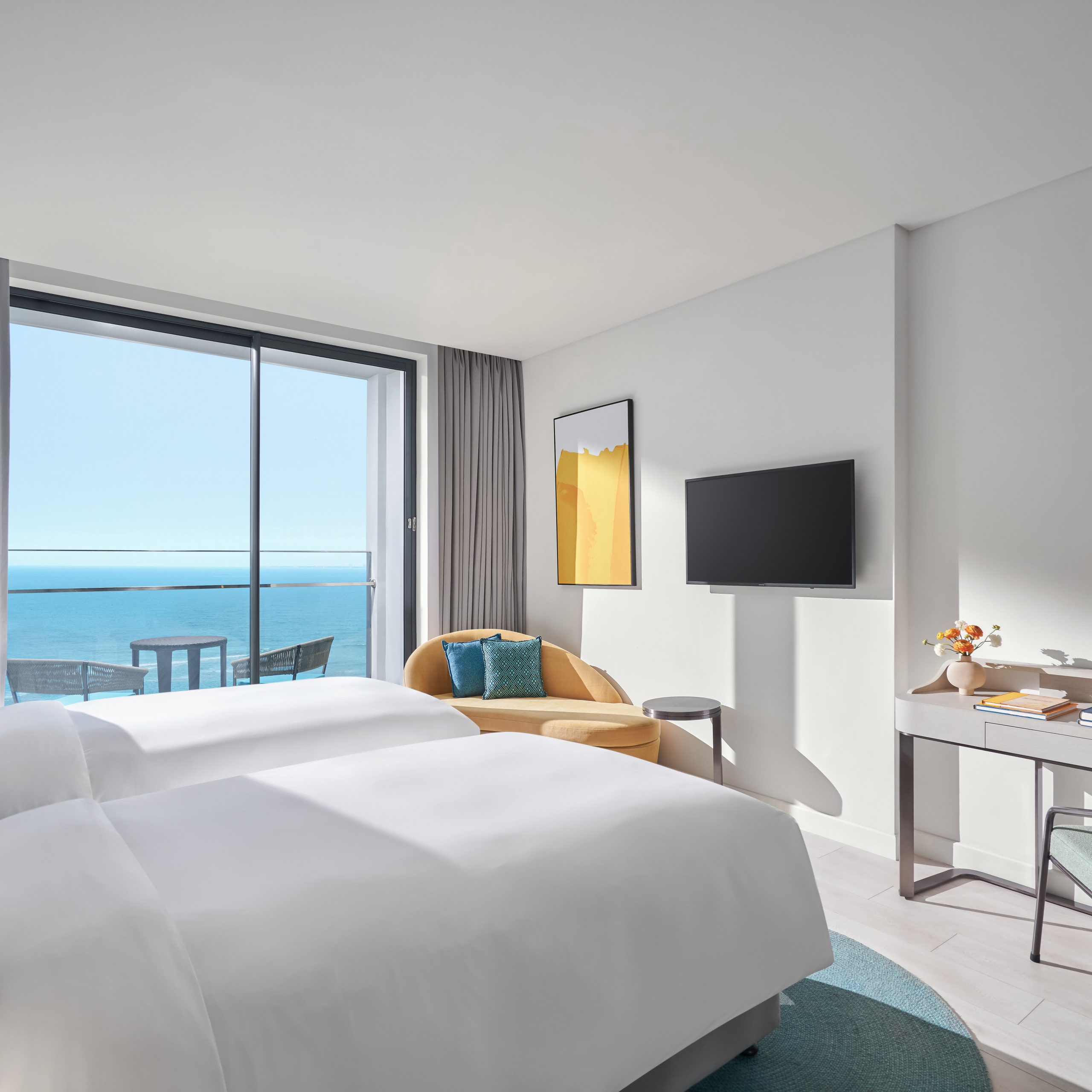 Deluxe Sea View (King/Twin)