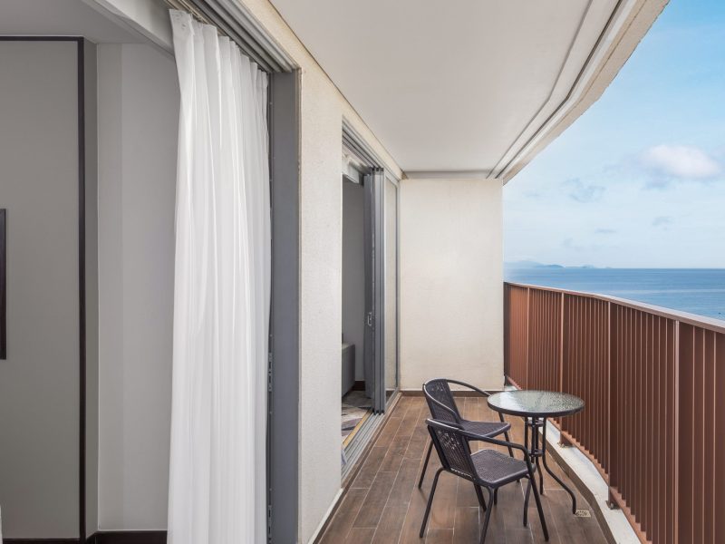 1 Bed-room Family Suite, Partial Sea view