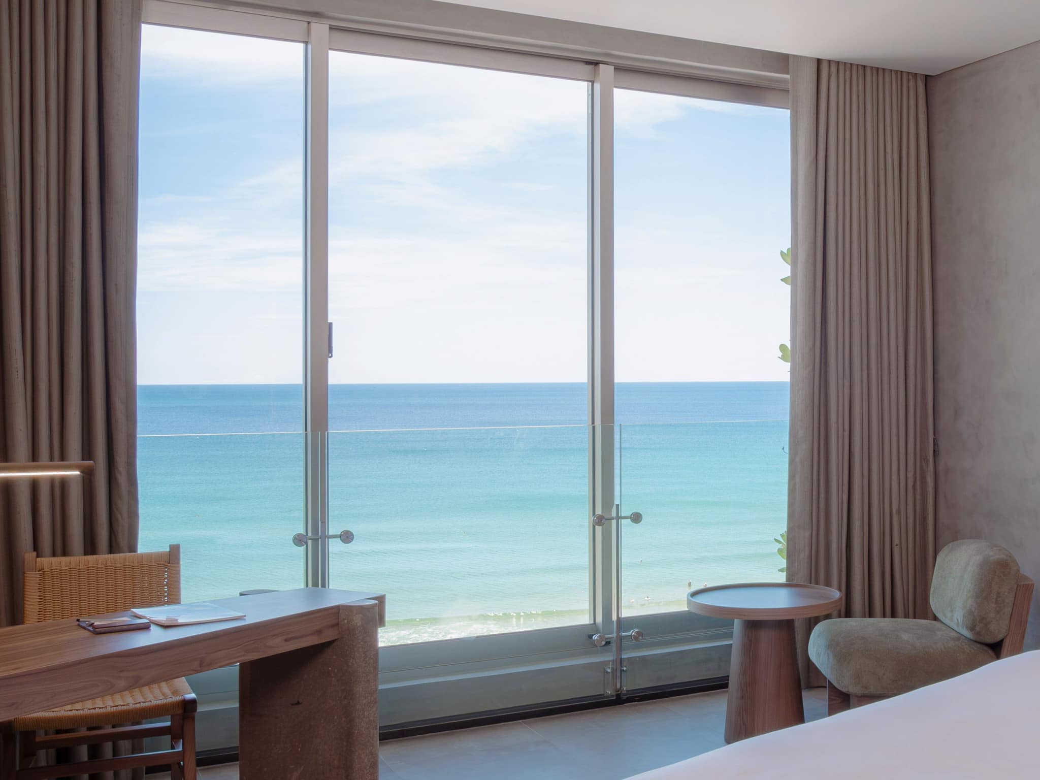 Ocean Breeze Deluxe King or Twin