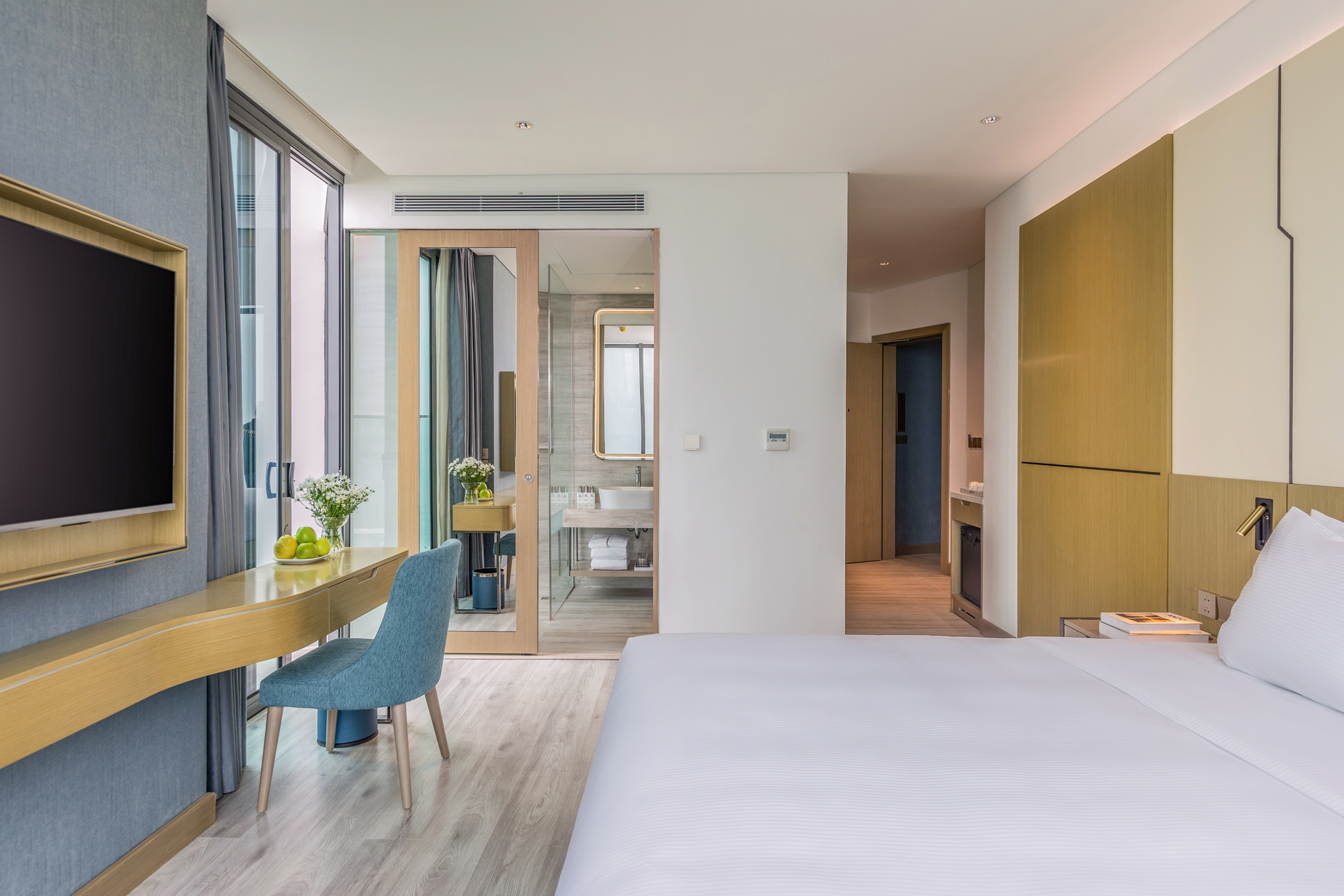 Family Ocean Front View 02 bedrooms