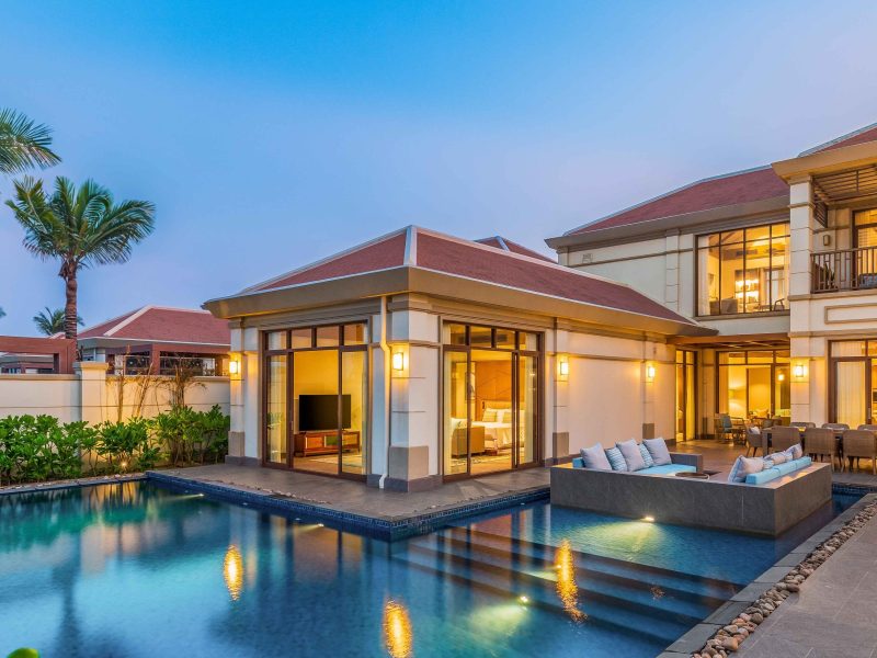 Five Bedroom Beachfront Pool Villa
