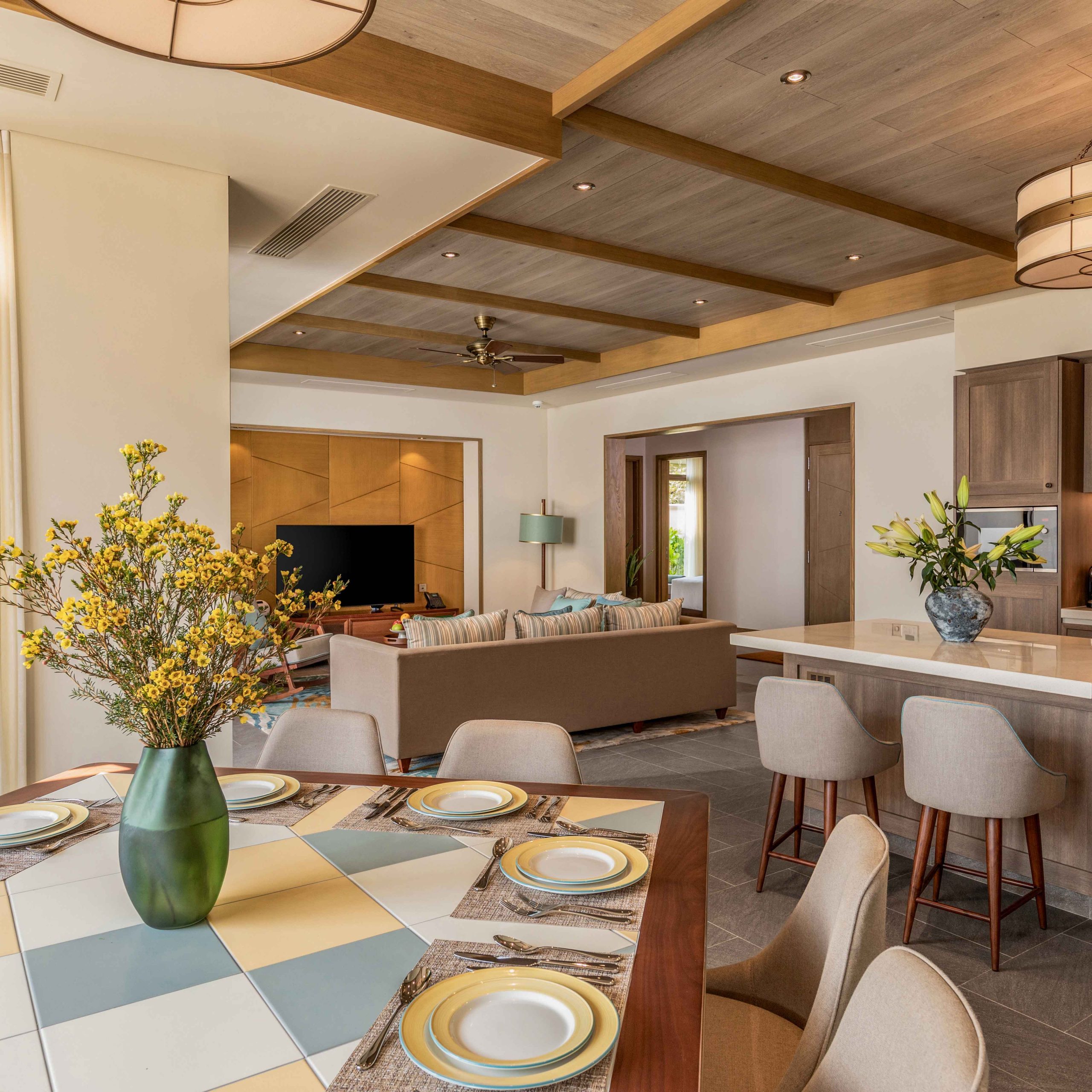 Five Bedroom Beachfront Pool Villa