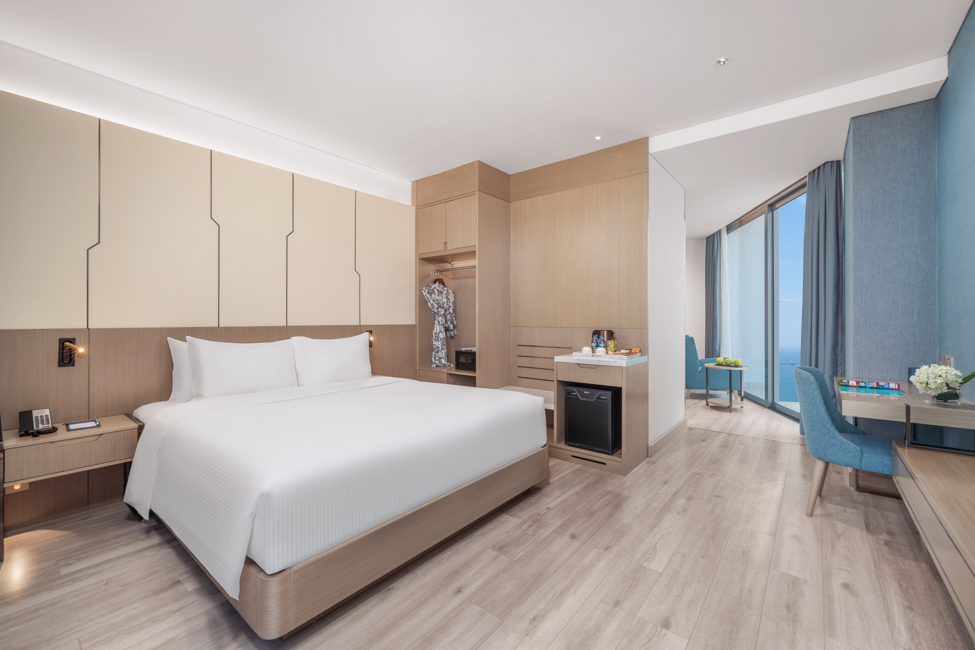 Studio Partial Sea View