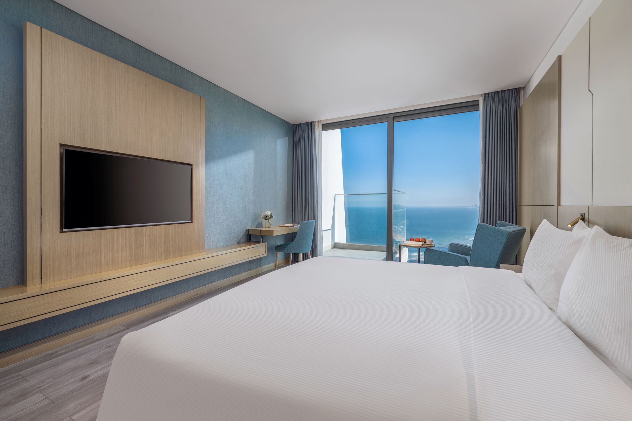 Premier Deluxe Partial Sea View (Double/Twin)