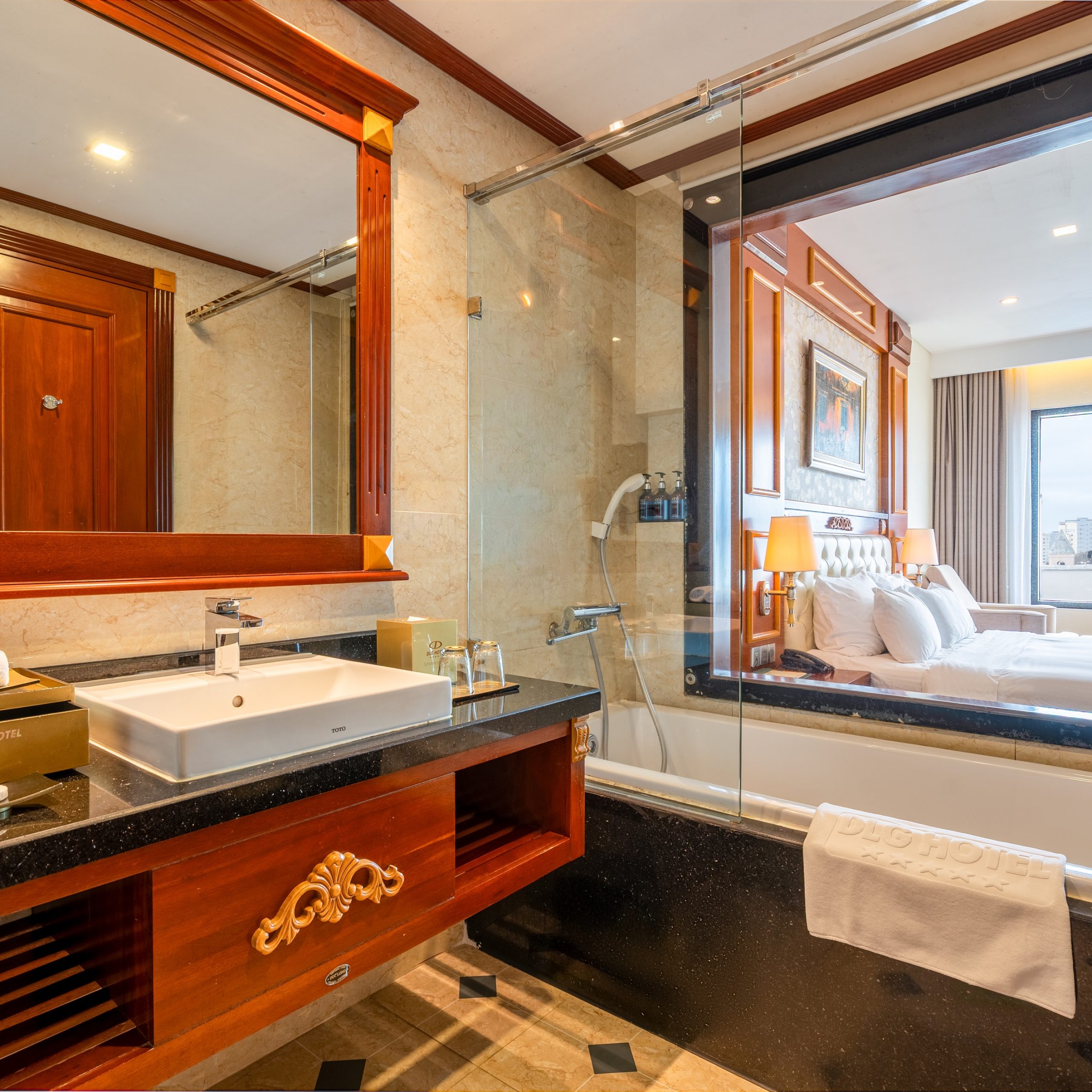 Deluxe Double Partial Ocean View