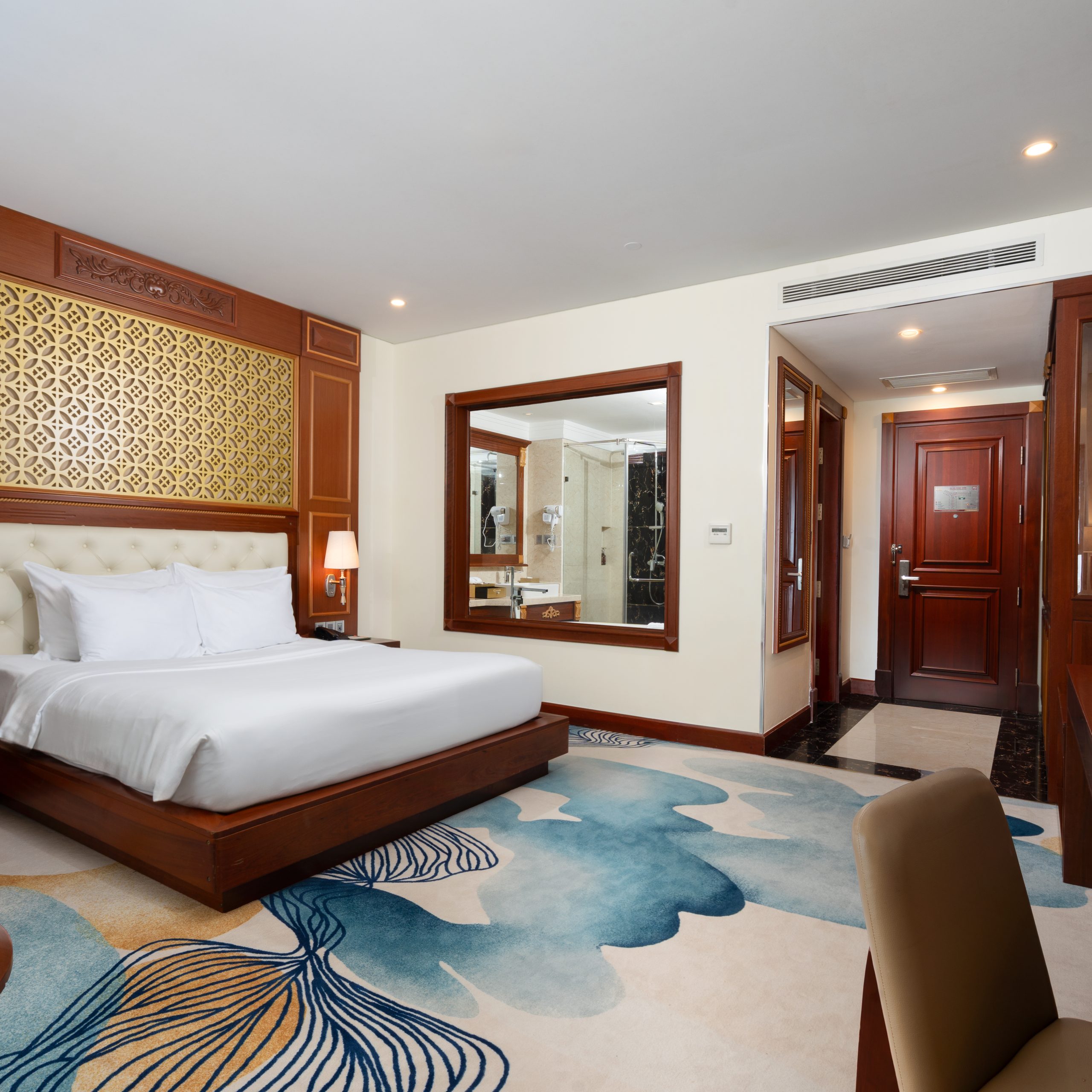 Premier  Deluxe King Ocean View