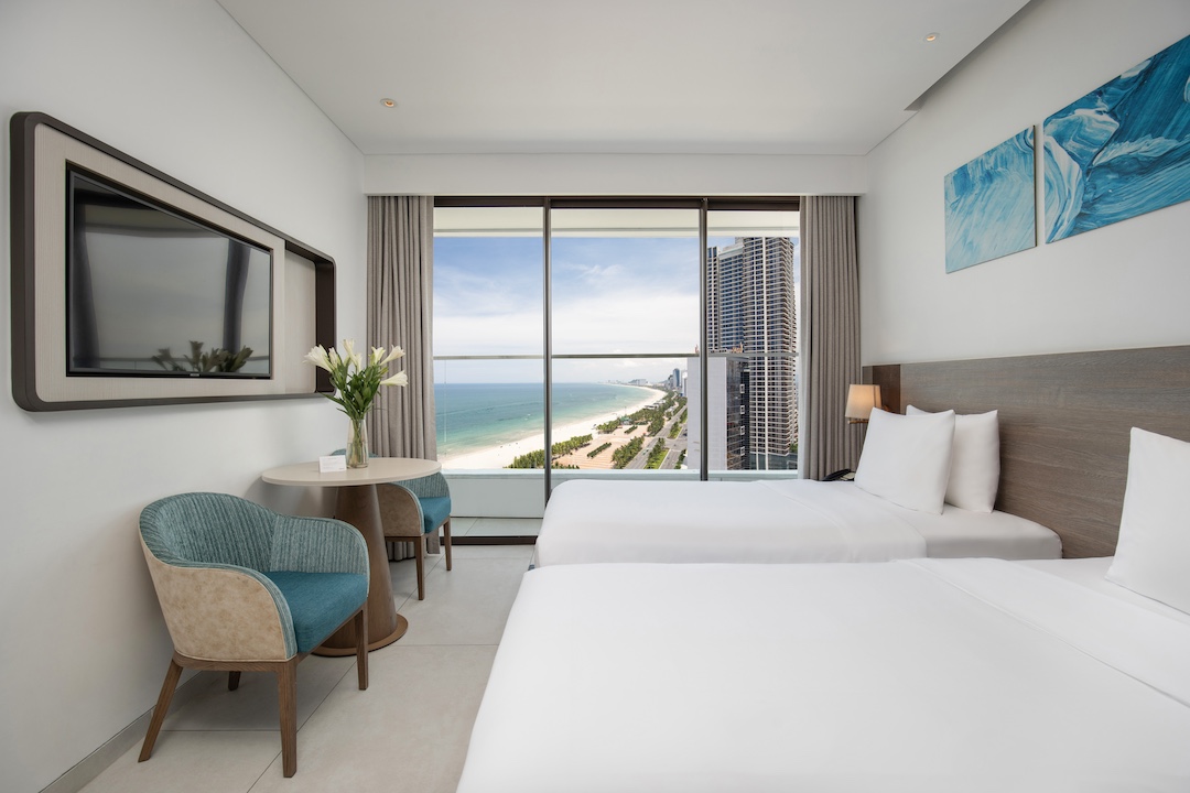 Deluxe Ocean View (Partial Ocean)