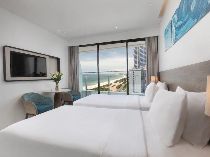 Deluxe Ocean View (Partial Ocean)