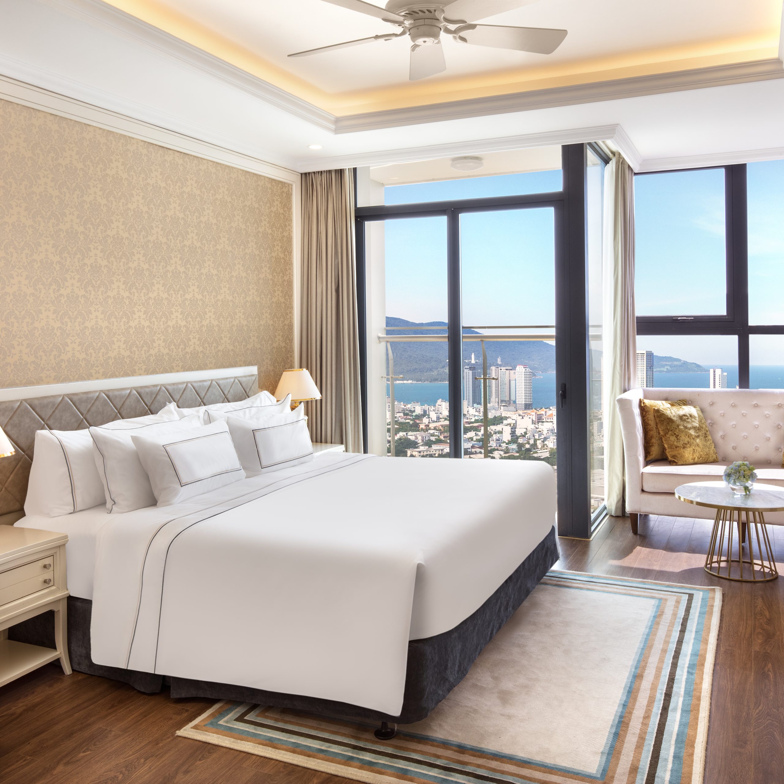 Deluxe Room Horizon View