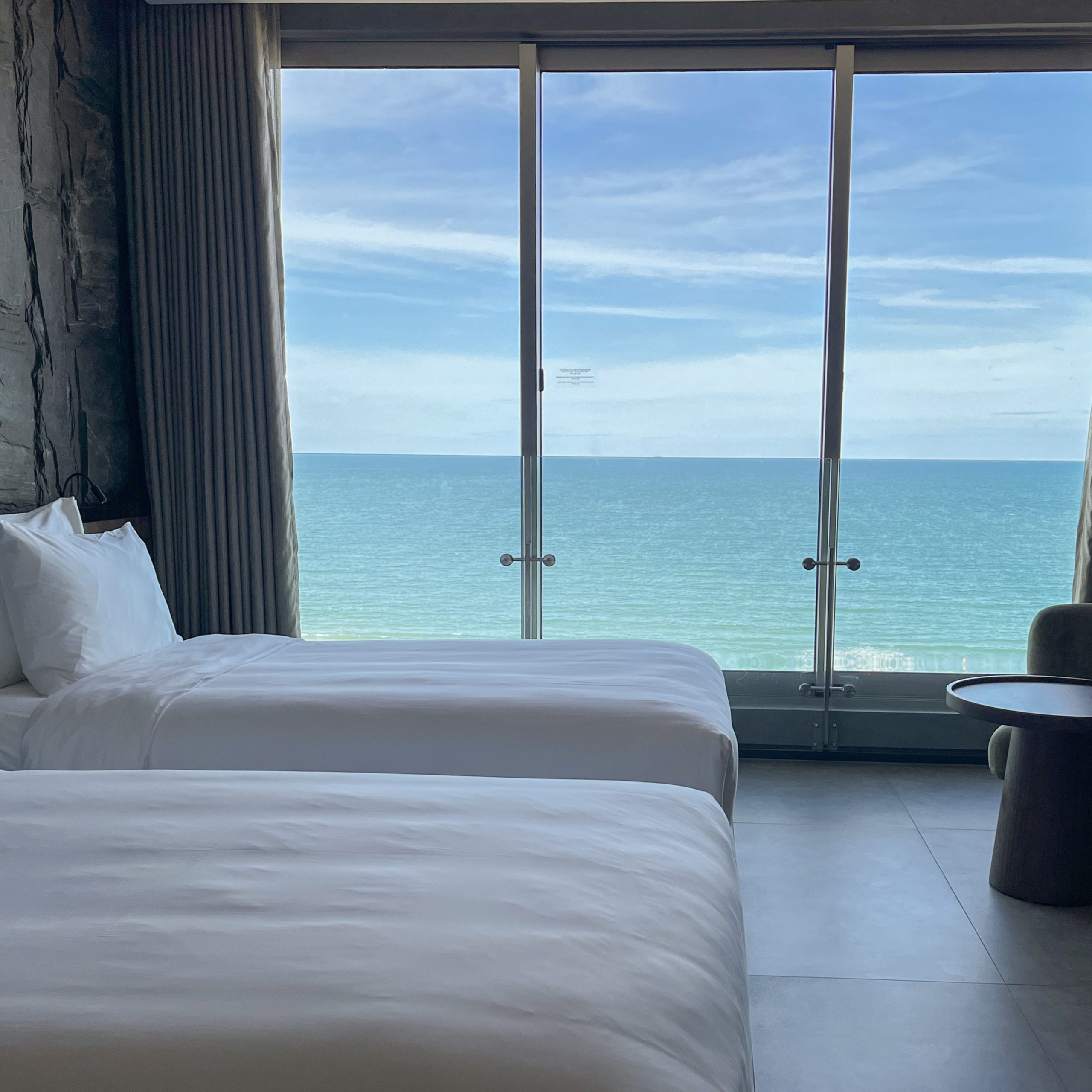 Ocean Breeze Deluxe King or Twin