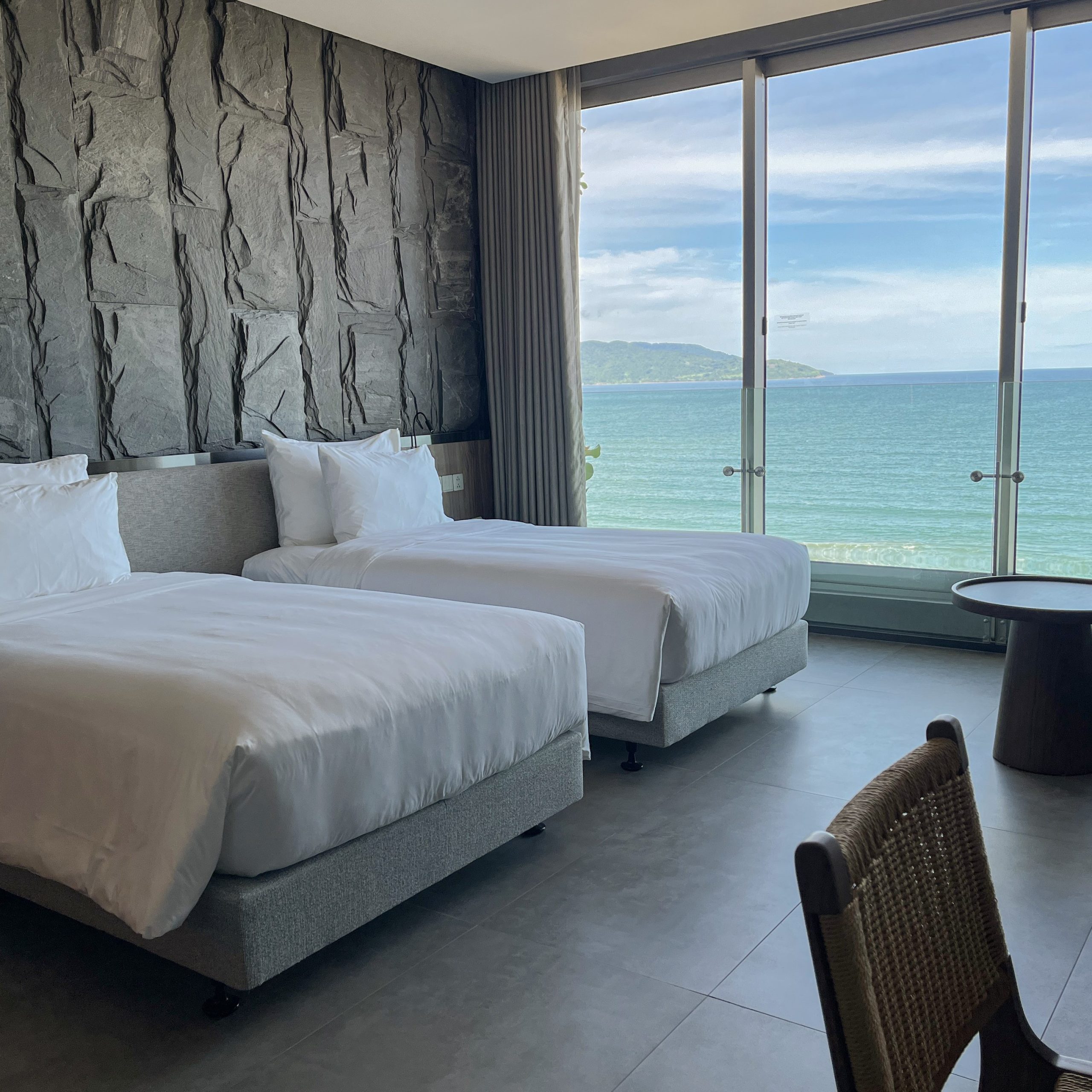 Ocean Breeze Deluxe King or Twin