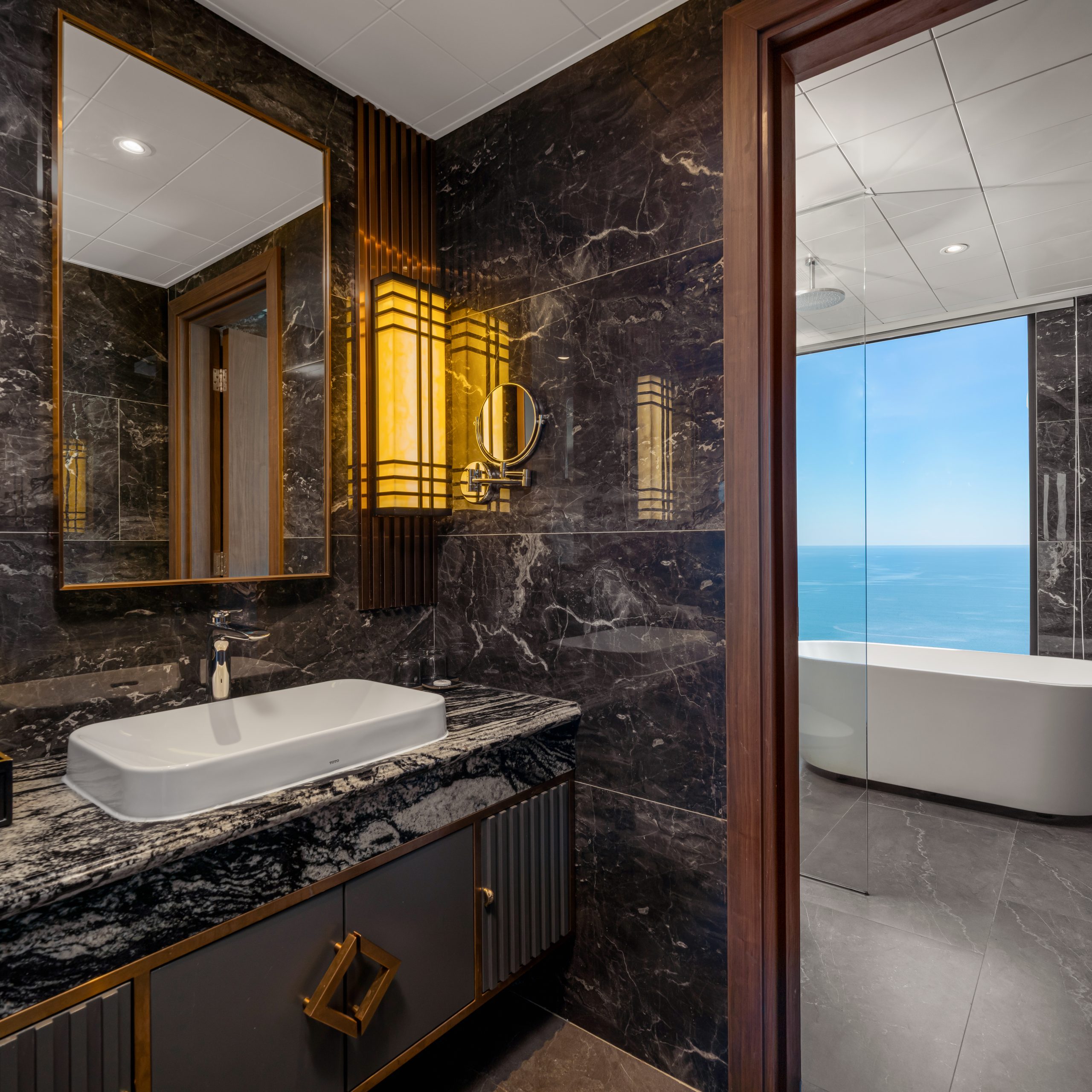 Peninsula Suite (2 bedrooms)