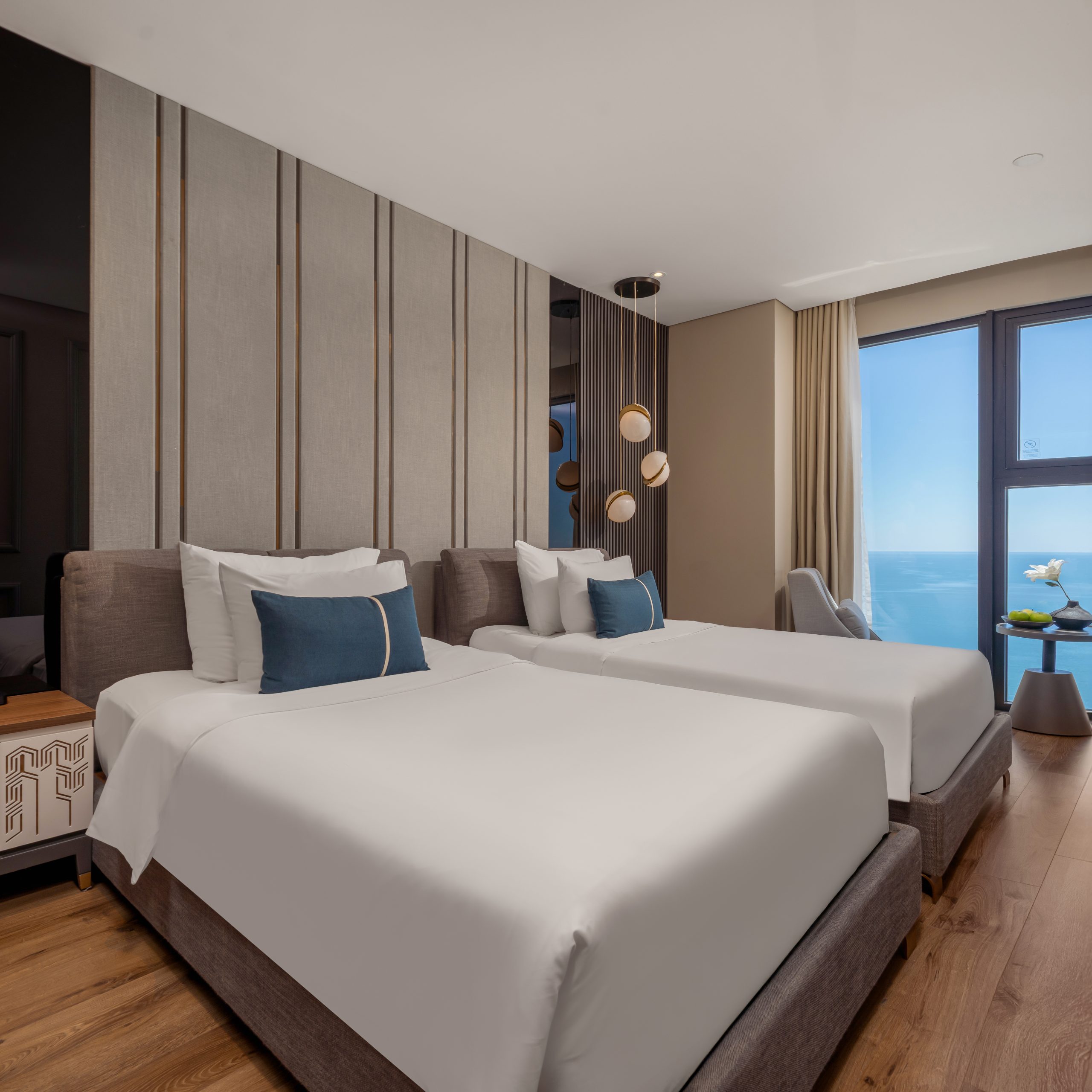 Peninsula Suite (2 bedrooms)