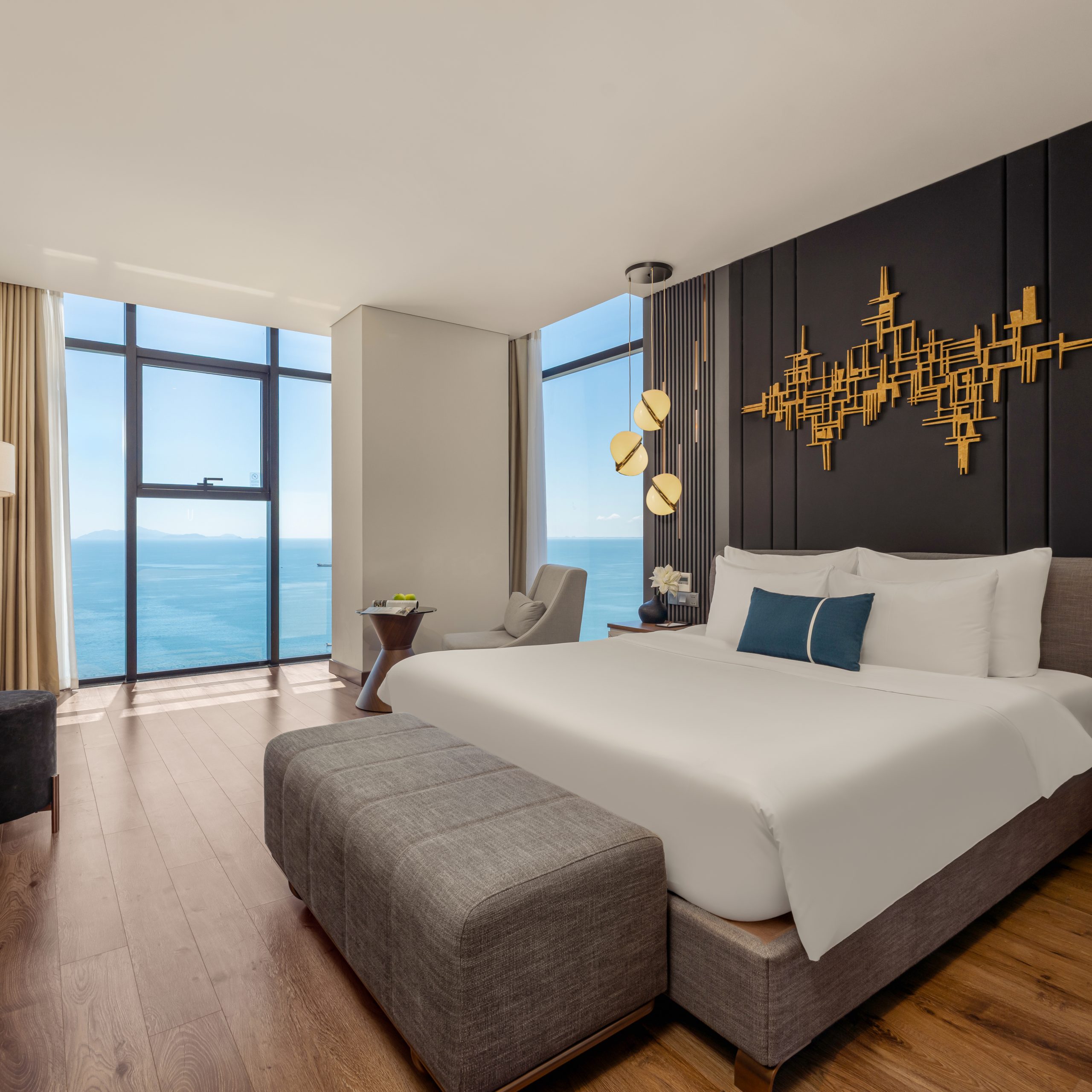 Peninsula Suite (2 bedrooms)