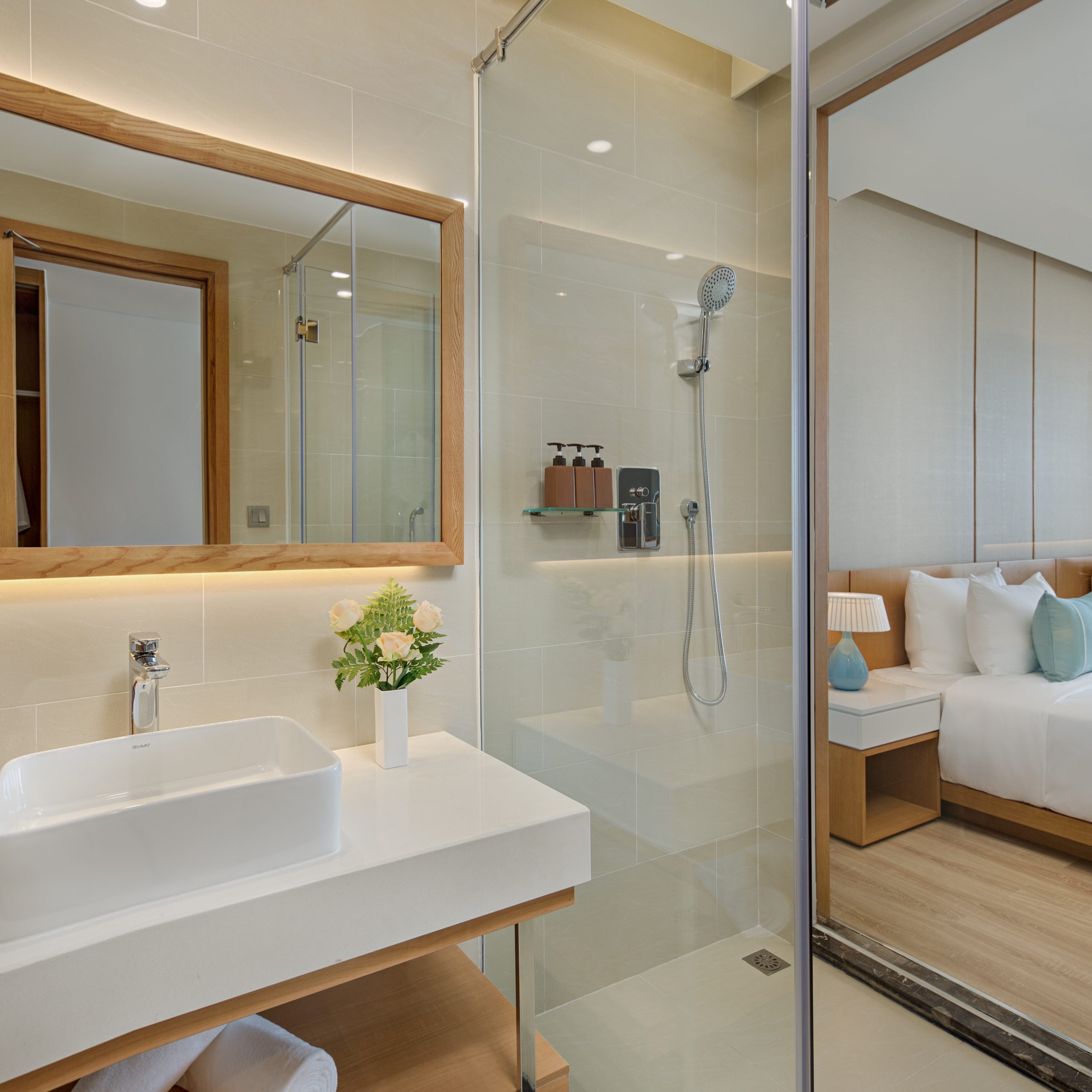 Premier Suite Oceanfront (DBL/TWN)