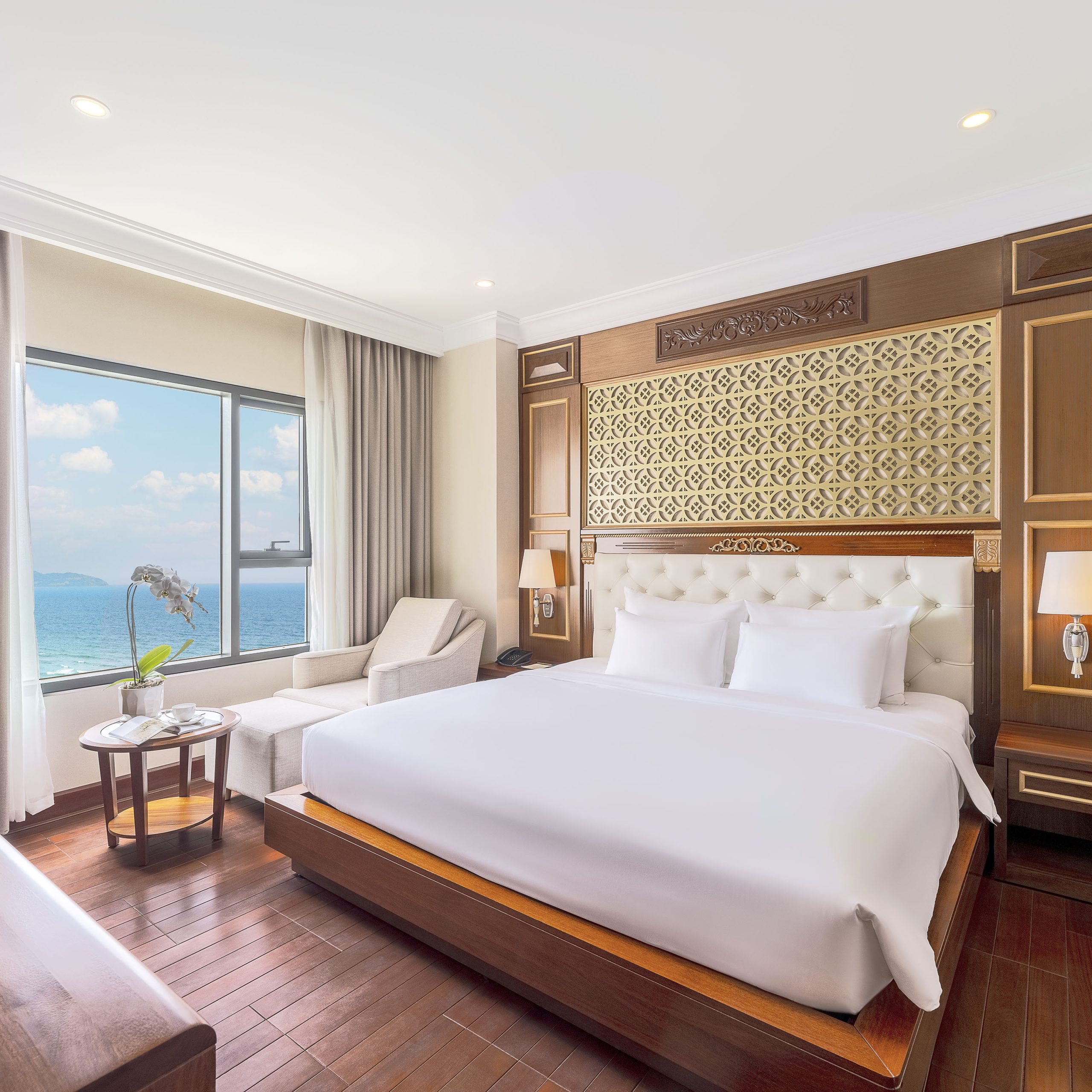 Executive Suite Ocean Front