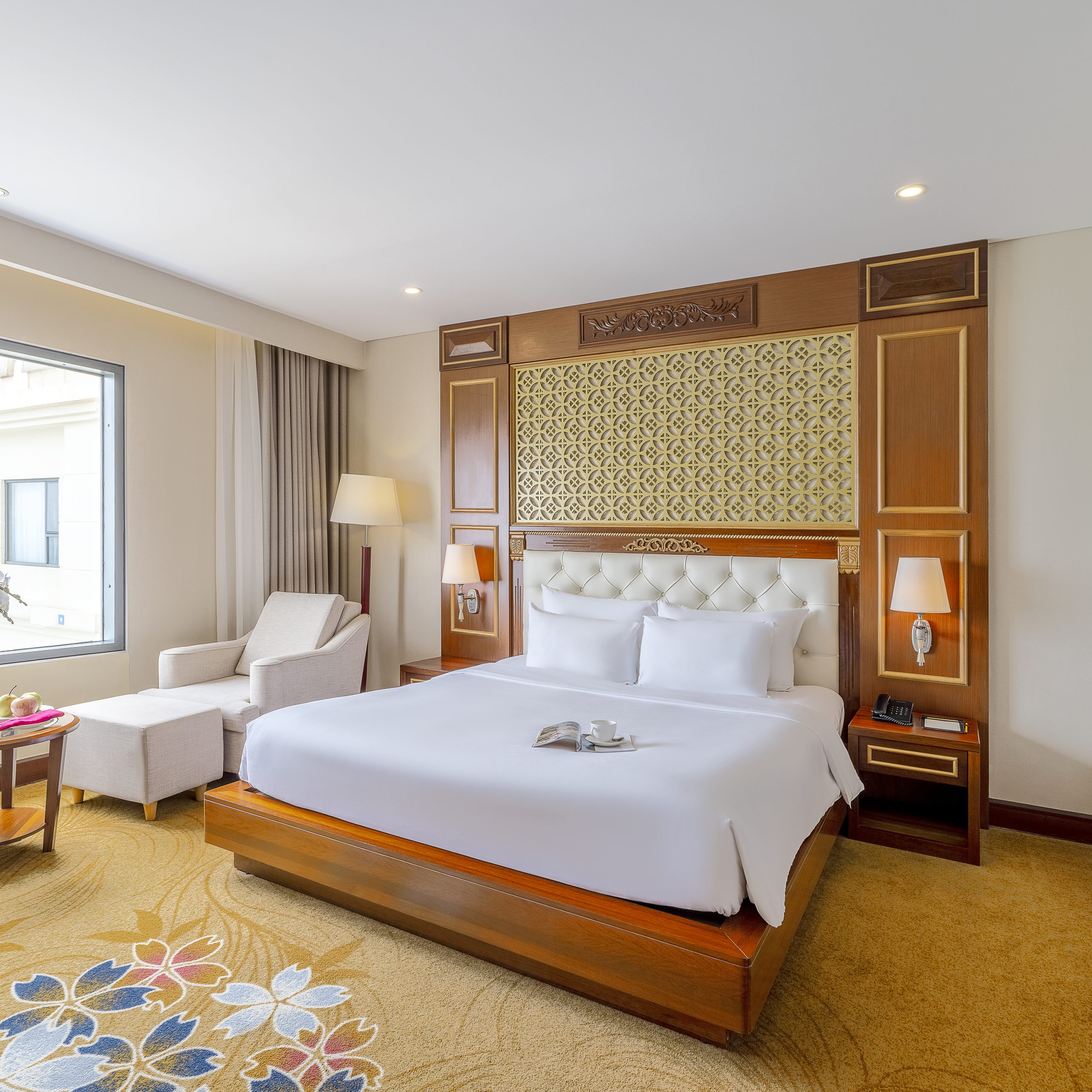 Premier  Deluxe King Ocean View