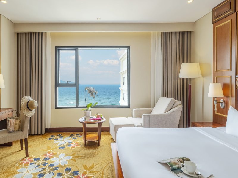 Premier  Deluxe King Ocean View