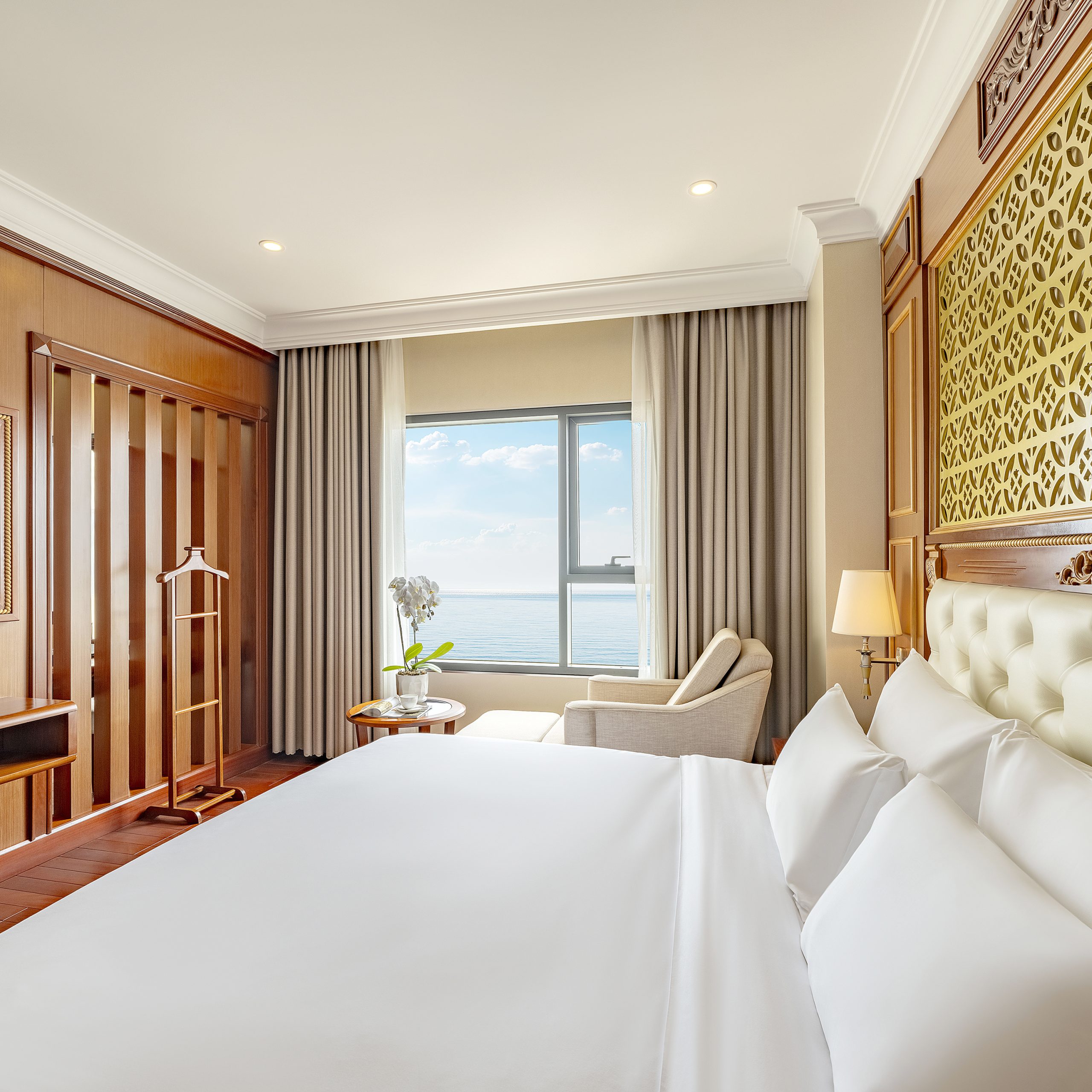 Junior Suite Ocean Front