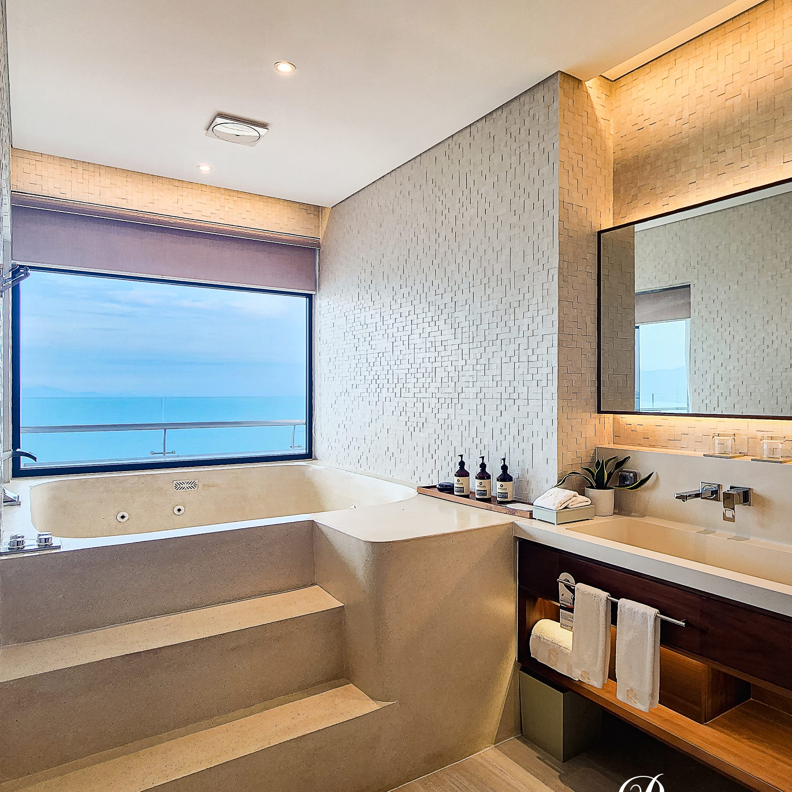 Sel de Mer Ocean Suite (3 Br)