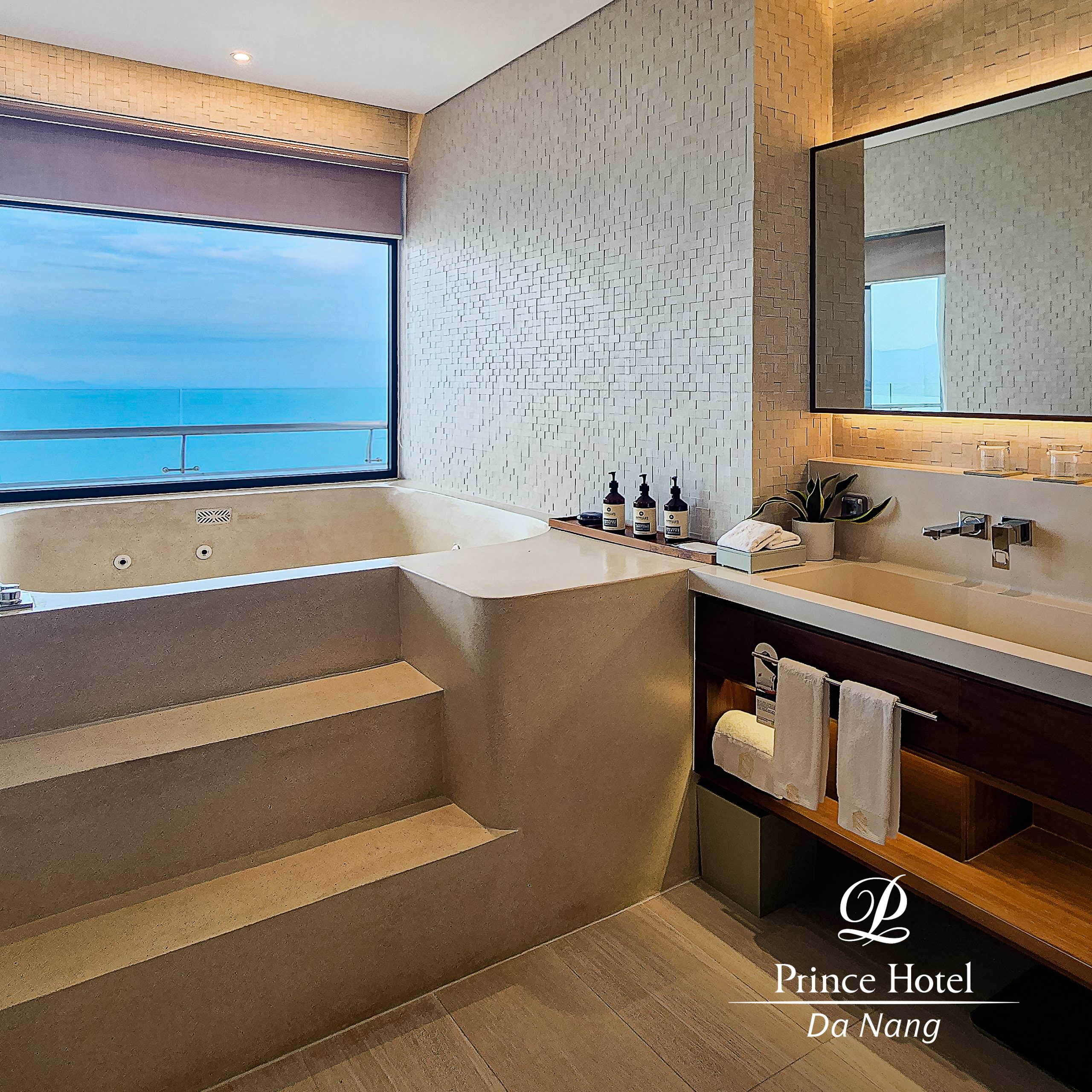 Sel de Mer Ocean Suite (3 Br)