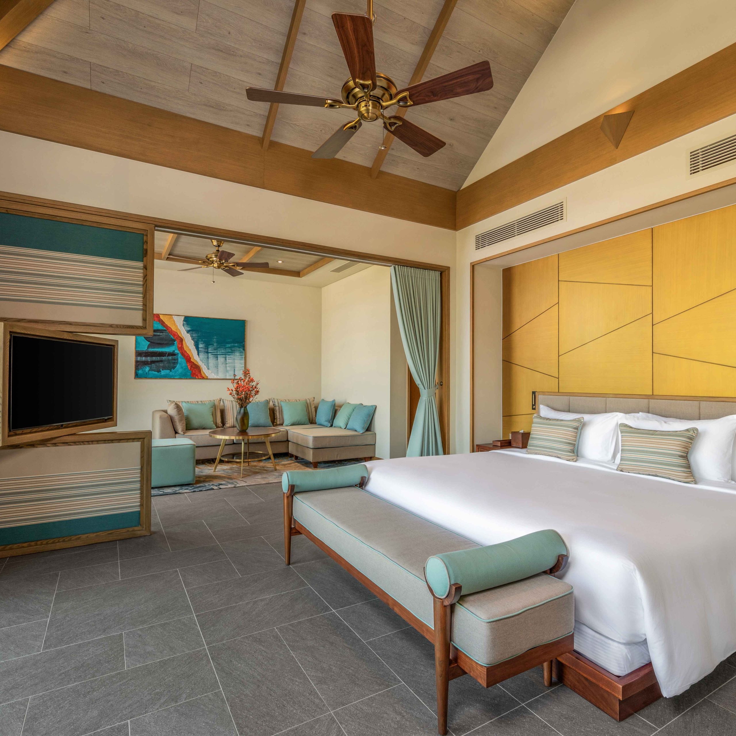 Three Bedroom Ocean Premium Pool Villa