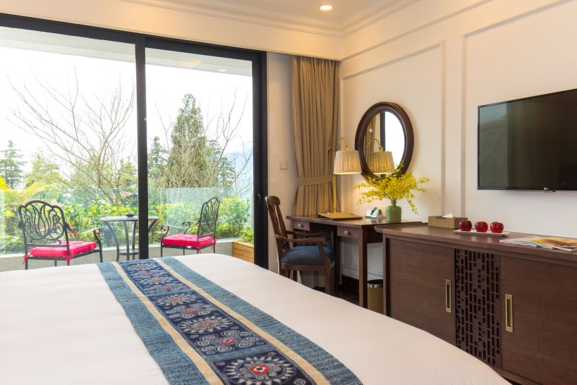 Balcony Classic Mountain