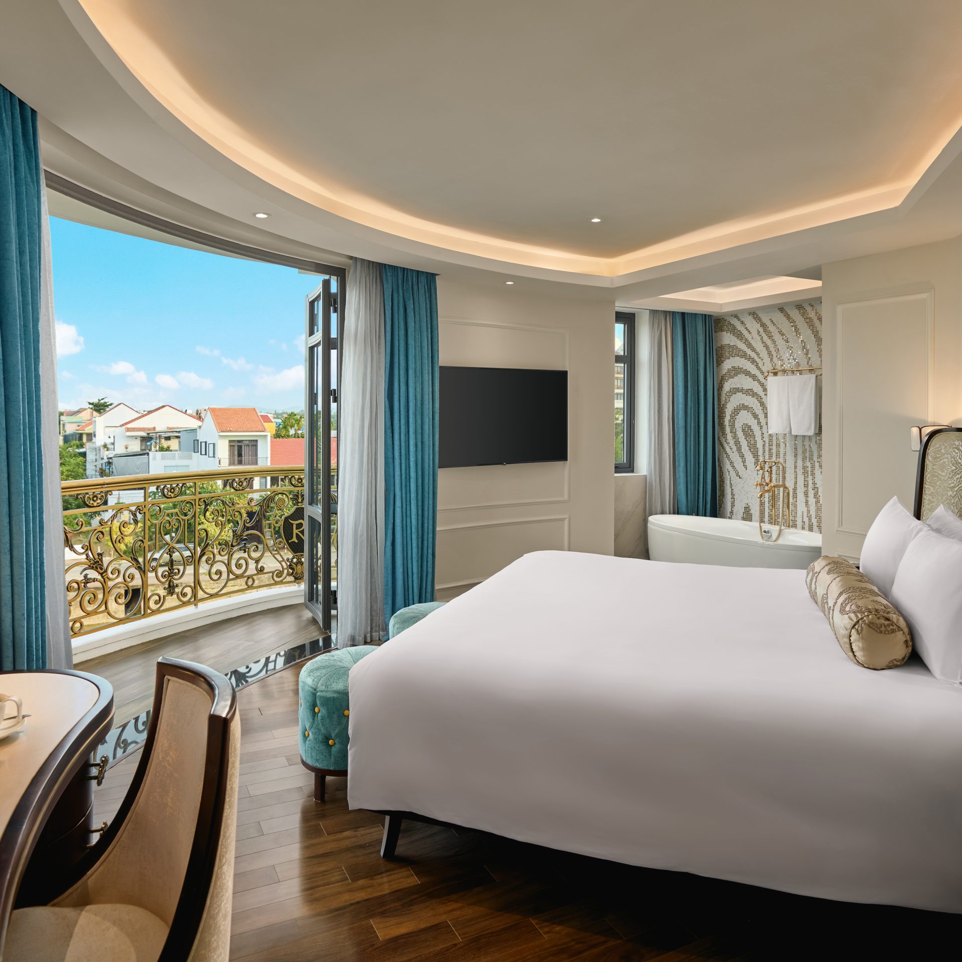 Deluxe Suite