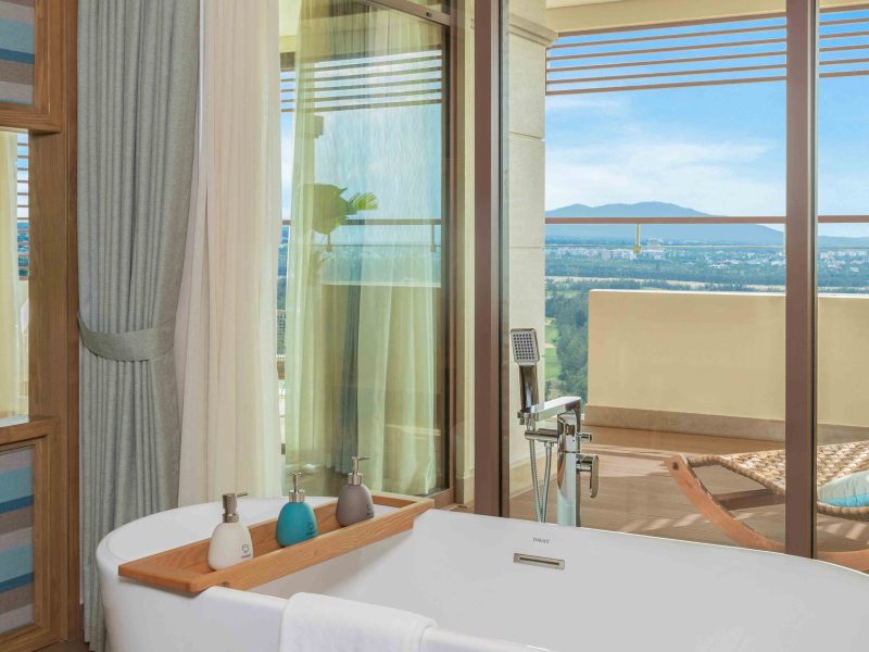 Golf View Suite * (No Spa) (have Accessible room)